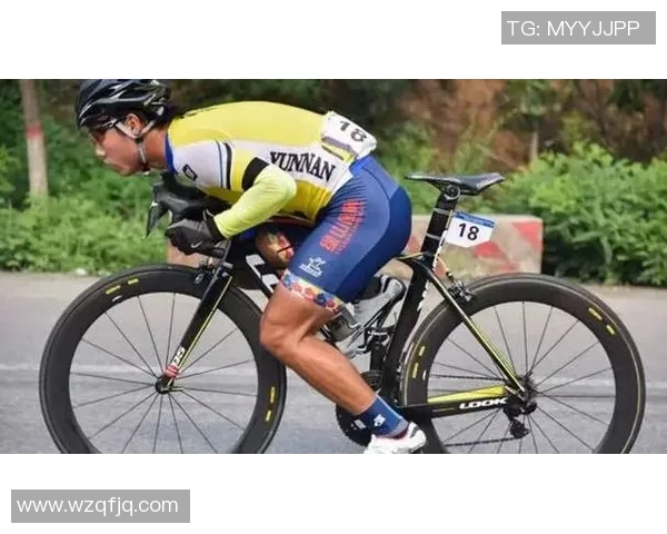 上海篮球队在选拔赛中以97分稳居积分榜首位展现强劲实力